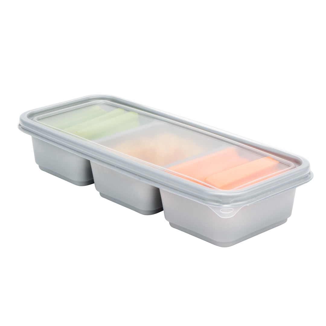 Futura 20 oz Silver Plastic 3-Compartment Catering Container - with Clear Lid, Microwavable - 8 3/4" x 3 3/4" x 1 3/4" - 100 count box